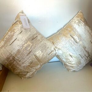 Set of two decorative pillows feather filled! Beautiful nwt!